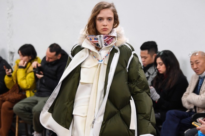 2019-20年秋冬パリコレクション｜sacai 2019年プレフォールコレクション、“メルティングポット”の概念をハイブリッドで表現