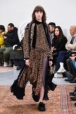 sacai 2019年プレフォールコレクション、“メルティングポット”の概念をハイブリッドで表現｜写真26