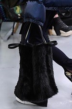 sacai 2019年プレフォールコレクション、“メルティングポット”の概念をハイブリッドで表現｜写真40