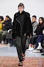 sacai 2019年プレフォールコレクション、“メルティングポット”の概念をハイブリッドで表現｜写真22