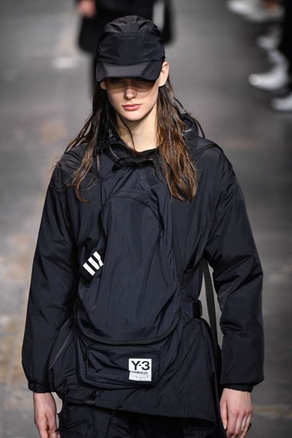 ワイスリー(Y-3) 2019-20年秋冬ウィメンズコレクション  - 写真17