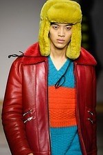 ポール・スミス 2019年秋冬メンズコレクション、テーラードに映し出される異なる表情｜写真25