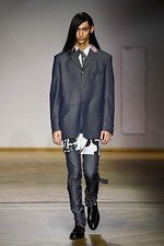 ポール・スミス 2019年秋冬メンズコレクション、テーラードに映し出される異なる表情｜写真31