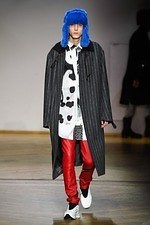 ポール・スミス 2019年秋冬メンズコレクション、テーラードに映し出される異なる表情｜写真36