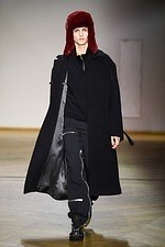 ポール・スミス 2019年秋冬メンズコレクション、テーラードに映し出される異なる表情｜写真42