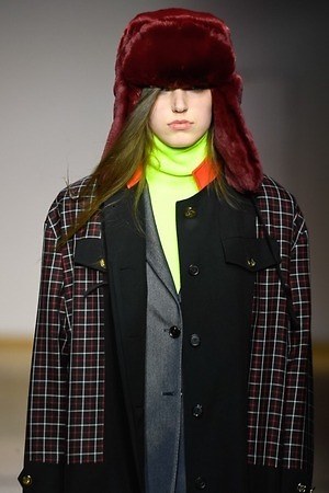 ポール・スミス 2019年秋冬ウィメンズコレクション、テーラードに隠れる女性らしさ｜写真8