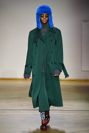 ポール・スミス 2019年秋冬ウィメンズコレクション、テーラードに隠れる女性らしさ｜写真22