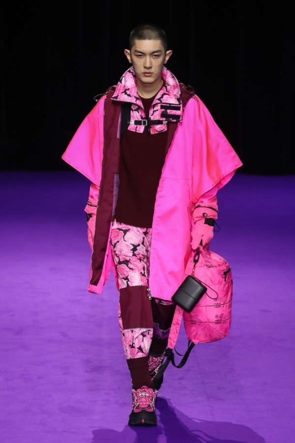 ケンゾー 2019年秋冬メンズコレクション、南米の地に行きついた“探検家”たちが生み出す色｜写真34
