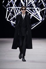 セリーヌ 2019年秋冬メンズコレクション - エディ・スリマンが巻き起こす新たな“ウェイヴ”｜写真28