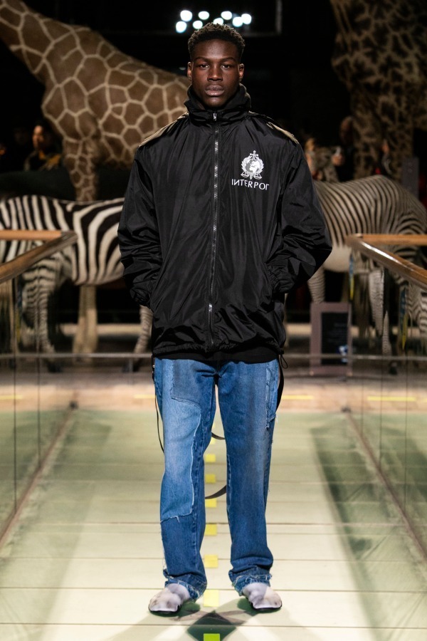 ヴェトモン(VETEMENTS) 2019-20年秋冬メンズコレクション ヴェトモン(VETEMENTS) 2019-20年秋冬メンズコレクション