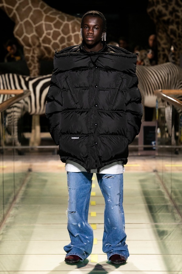 ヴェトモン(VETEMENTS) 2019-20年秋冬メンズコレクション  - 写真13