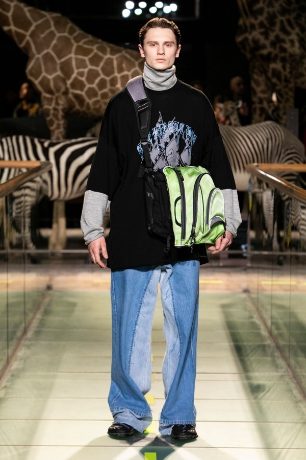 ヴェトモン(VETEMENTS) 2019-20年秋冬メンズコレクション  - 写真17