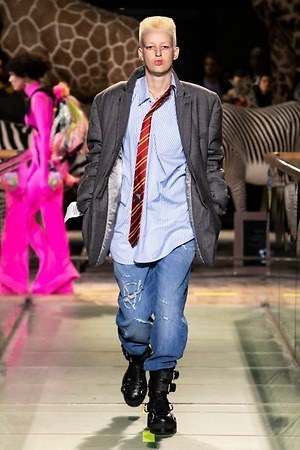 ヴェトモン(VETEMENTS) 2019-20年秋冬メンズコレクション  - 写真24