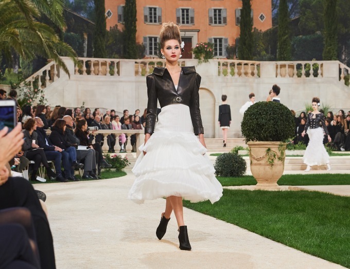 シャネル オートクチュール(CHANEL Haute Couture) 2019年春夏ウィメンズコレクション  - 写真31