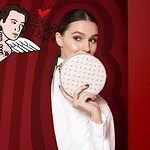 トッズのバレンタイン"ハート型スタッズ"を飾ったバッグ＆コインケース付ポーチ｜写真3