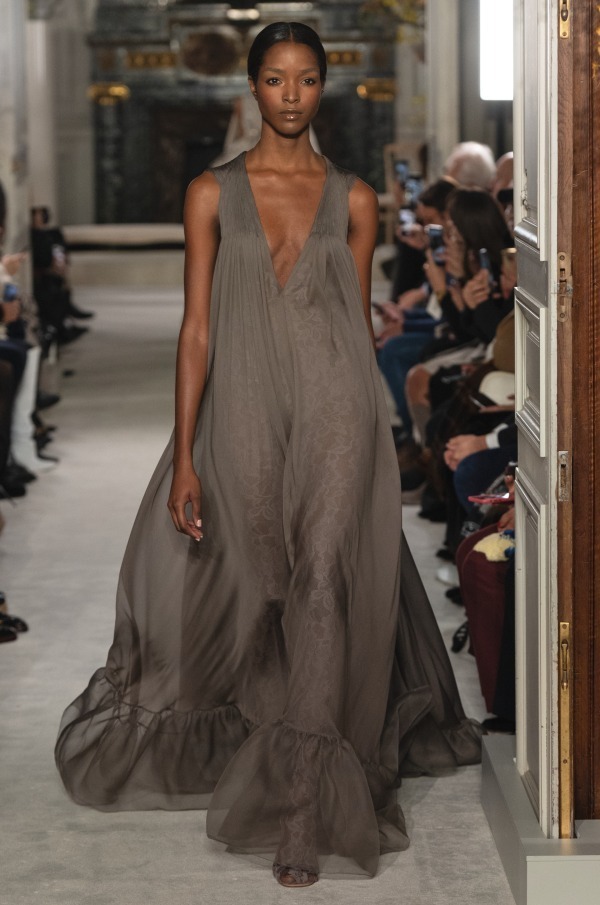 ヴァレンティノ オートクチュール(VALENTINO Haute Couture ) 2019年春夏ウィメンズコレクション  - 写真19