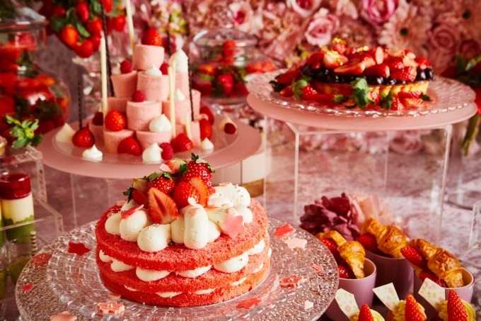 “ひなまつり”がテーマの苺スイーツブッフェ、京王プラザホテルで - 苺タルトやケーキを雛飾りとともに｜写真3