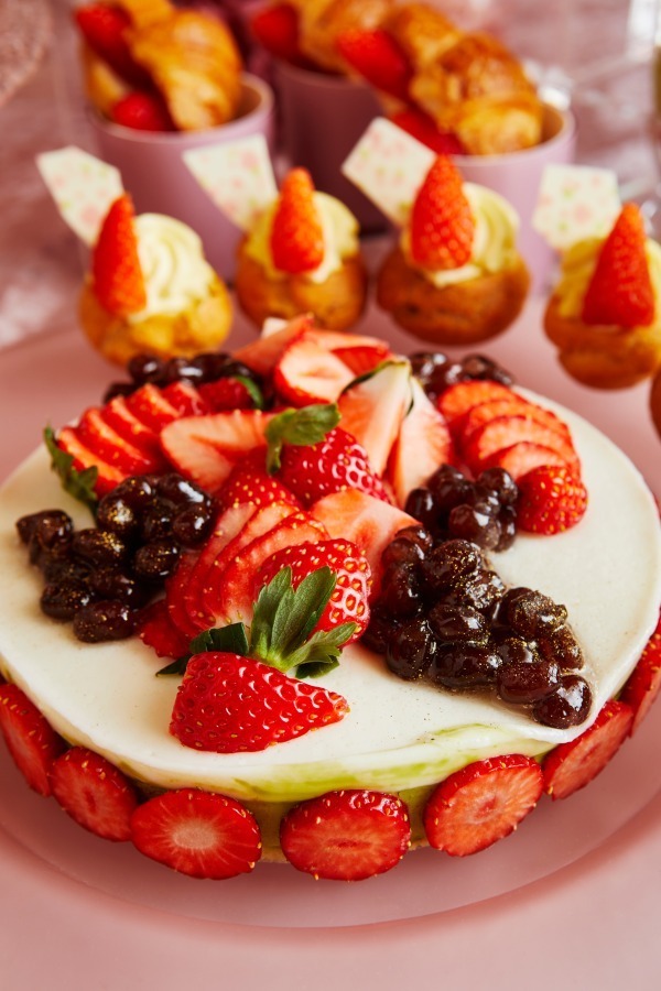 “ひなまつり”がテーマの苺スイーツブッフェ、京王プラザホテルで - 苺タルトやケーキを雛飾りとともに｜写真4