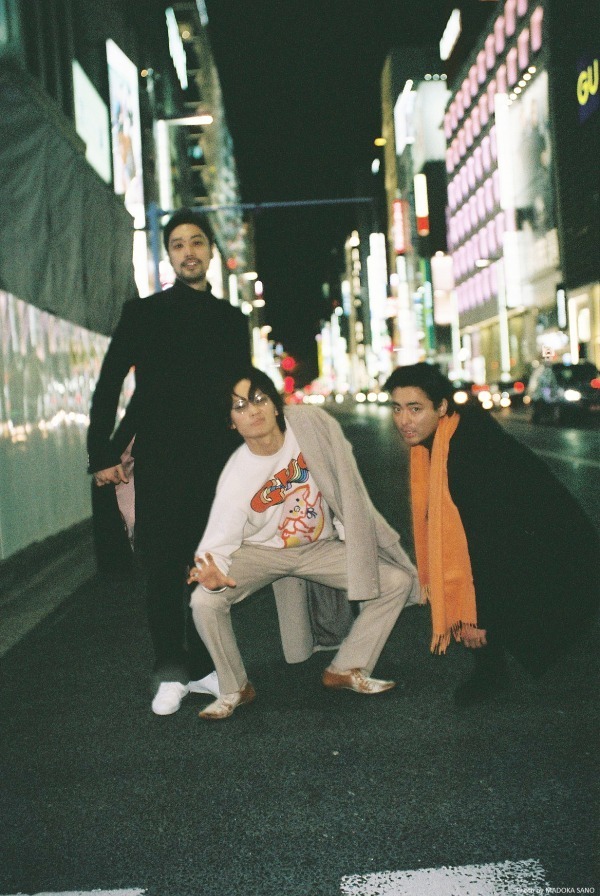 山田孝之、綾野剛、内田朝陽のバンド「THE XXXXXX(ザ・シックス)」初の
