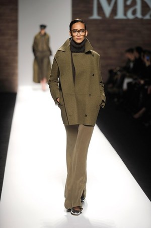マックスマーラ(Max Mara) 2012-13年秋冬 ウィメンズコレクション  - 写真17