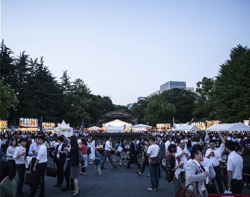 日本最大級のビアガーデン「ヒビヤガーデン 2019」“都会のオアシス”日比谷公園で世界のビールを｜写真5