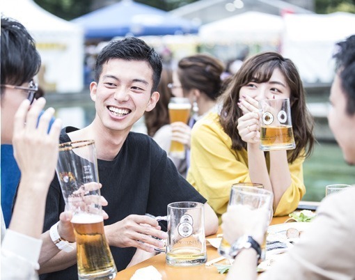 日本最大級のビアガーデン「ヒビヤガーデン 2019」“都会のオアシス”日比谷公園で世界のビールを｜写真3