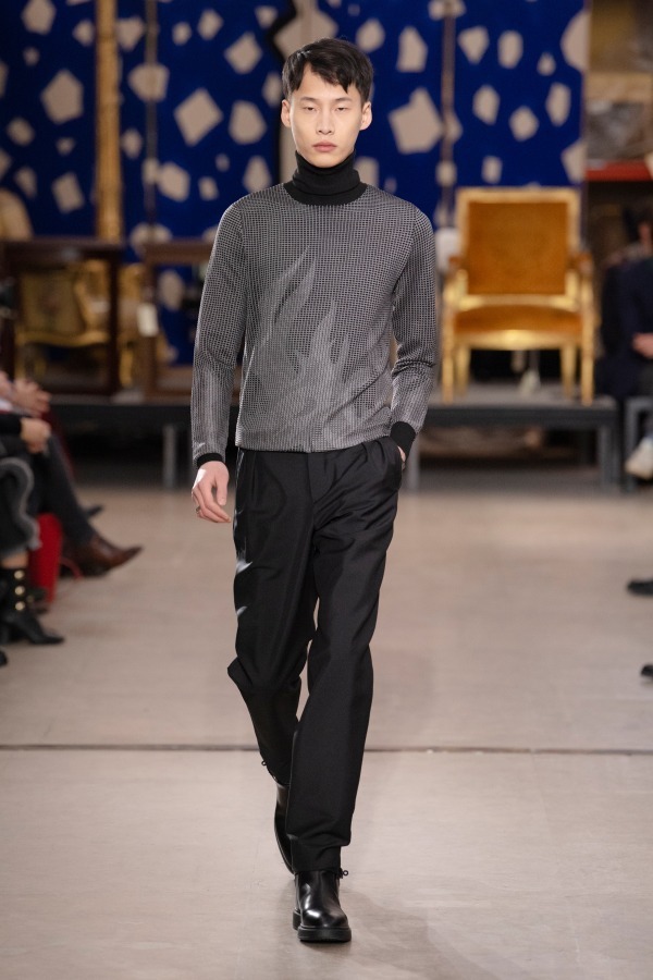 エルメス 2019年秋冬メンズコレクション、フォーマルスタイルから覗かせる紳士の余裕｜写真40