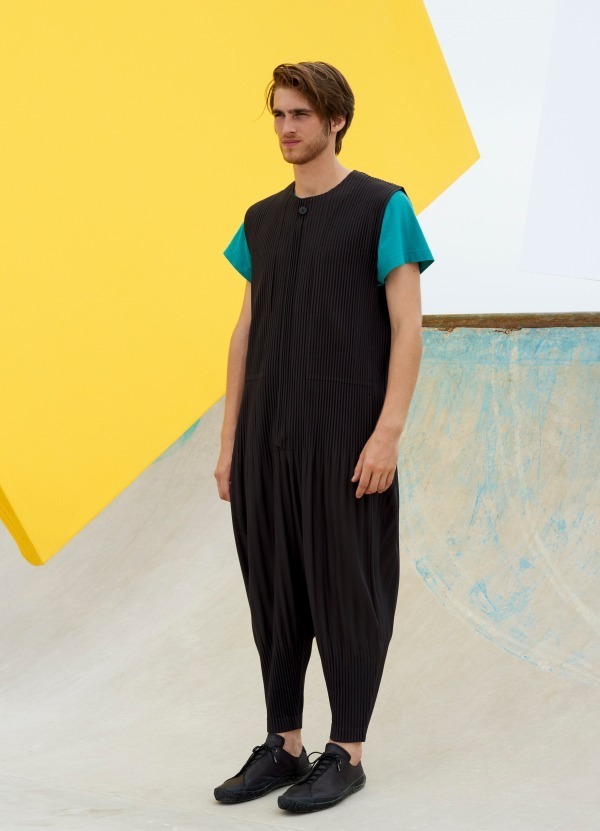 オム プリッセ イッセイ ミヤケ(HOMME PLISSÉ ISSEY MIYAKE) 2019年春夏メンズコレクション  - 写真17