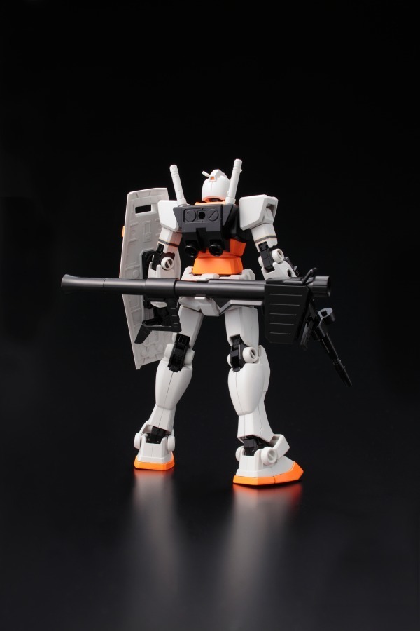 「機動戦士ガンダム」40周年記念ガンプラ - プロ野球12球団、UT、奥山 清行とコラボ｜写真3