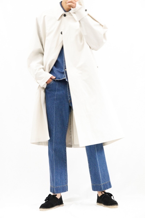 写真30 42 メンズ 白のステンカラーコートを使ったコーディネート着用 コレクションルックギャラリー ファッションプレス