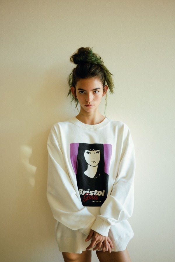 限定☆MOUSSY SW Bristol girls プルオーバーkyneコラボ