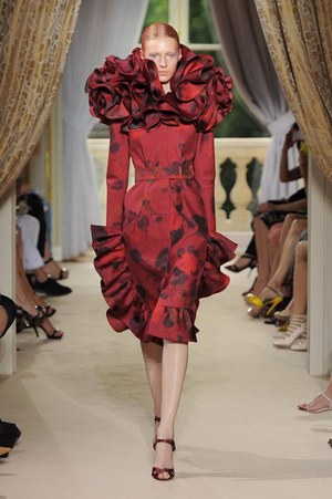 ジャンバティスタ ヴァリ オートクチュール(GiAMBATTiSTA VALLi Haute Couture) 2012-13年秋冬 ウィメンズコレクション  - 写真1