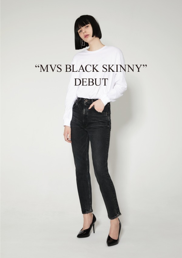 マウジーのジーンズ「MVS SKINNY JEANS」から新色ブラックが発売