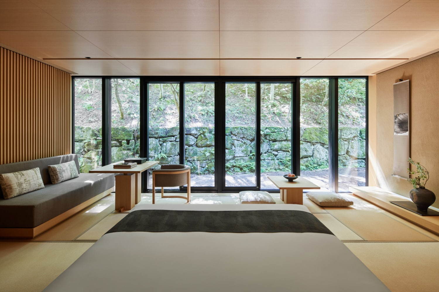 「アマン京都」が京都洛北にオープン - ミニマルなデザインの客室やスパで、自然を味わうリゾート｜写真10