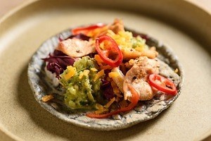 新感覚メキシコ料理「モダンメキシカン マヤルス」5色のカラフル