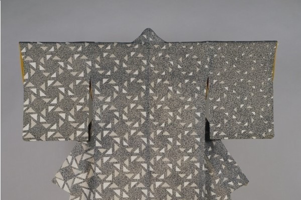 60年代デザイン｜展覧会「京都の染織 1960年代から今日まで」京都国立近代美術館で、染織の変容を紹介