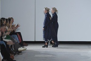 バウム ウンド ヘルガーテン(BAUM UND PFERDGARTEN) 2019-20年秋冬ウィメンズコレクション  - 写真41