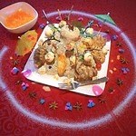 「PHENOMENON: RGB」展が原宿で、YOSHIROTTENらが“3原色”を表現した作品展示｜写真11