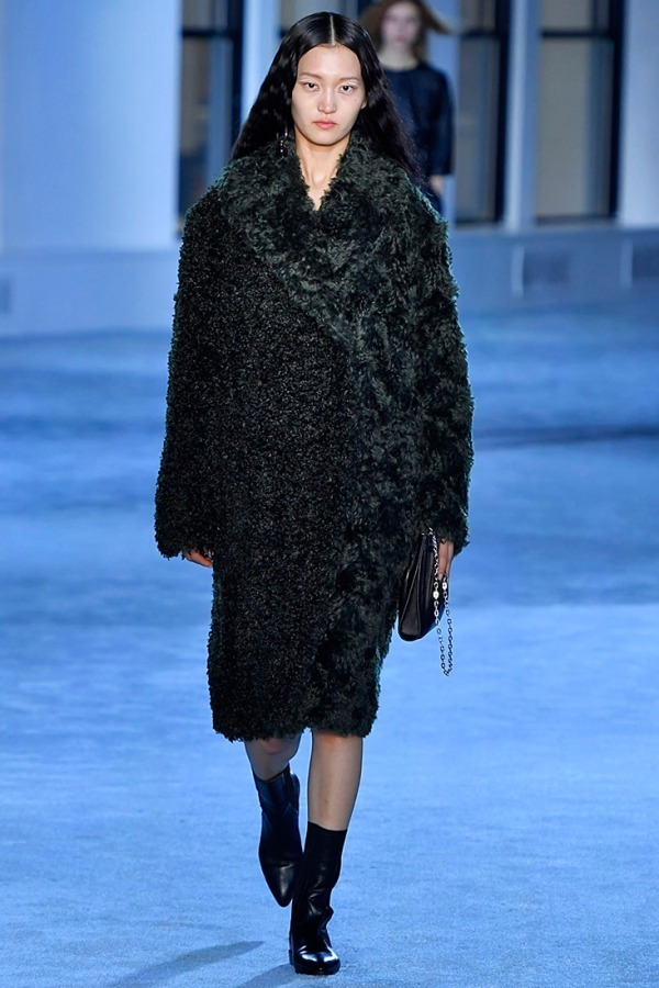 3.1 フィリップ リム(3.1 Phillip Lim) 2019-20年秋冬ウィメンズコレクション  - 写真35