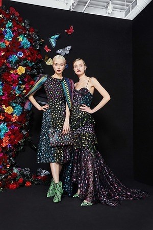 アリス アンド オリビア(alice + olivia) 2019-20年秋冬ウィメンズコレクション  - 写真11
