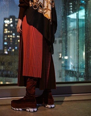 ミハラ ヤスヒロ(MIHARA YASUHIRO) 2019年プレフォールウィメンズコレクション  - 写真18