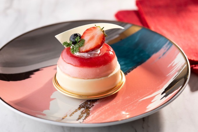 イチゴとレアチーズのムース 550円