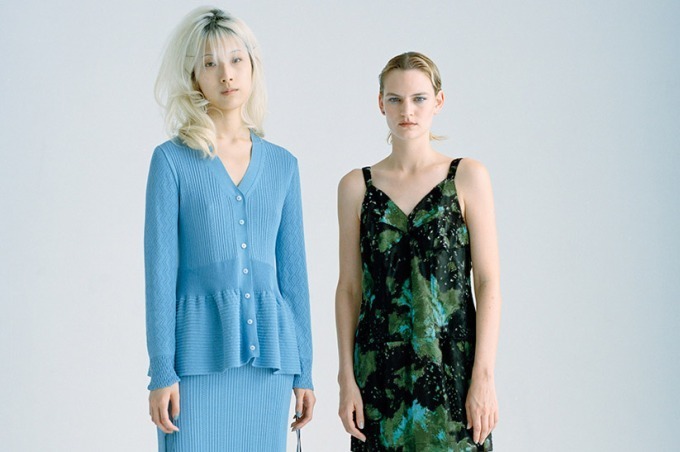 アカネ ウツノミヤ 2019年秋冬 ウィメンズ コレクション、色気と気品の香るパンクファッション