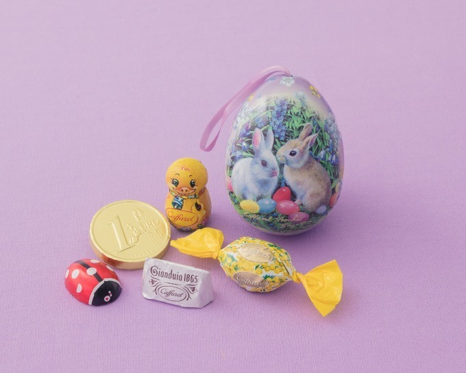 カファレルのイースター限定チョコ「プリマべーラコレクション」うさぎを描いた卵型パッケージ | 写真