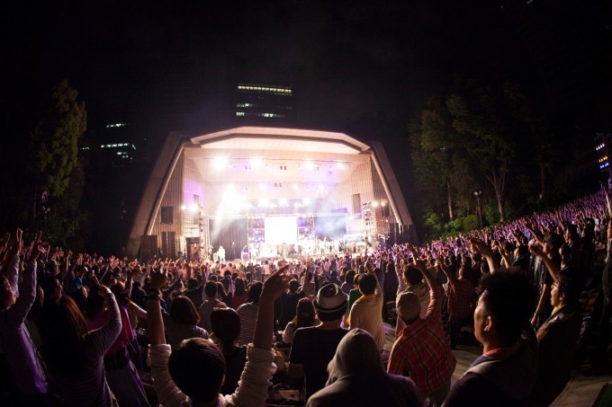 「日比谷音楽祭」日比谷公園で無料ライブ、亀田誠治が企画 - 石川さゆり、布袋寅泰、JUJUなど出演 | 写真