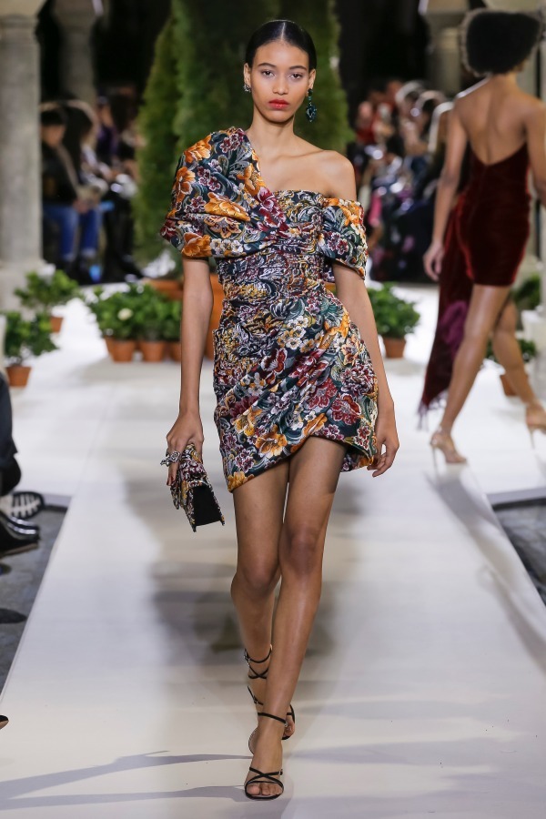 オスカー デ ラ レンタ(Oscar de la Renta) 2019-20年秋冬ウィメンズコレクション  - 写真39