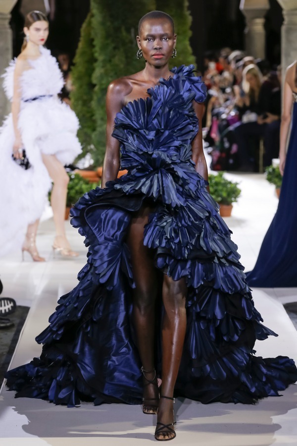 オスカー デ ラ レンタ(Oscar de la Renta) 2019-20年秋冬ウィメンズコレクション  - 写真52