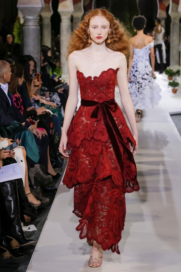 オスカー デ ラ レンタ(Oscar de la Renta) 2019-20年秋冬ウィメンズコレクション  - 写真56