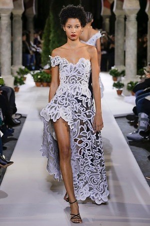 オスカー デ ラ レンタ(Oscar de la Renta) 2019-20年秋冬ウィメンズコレクション  - 写真55