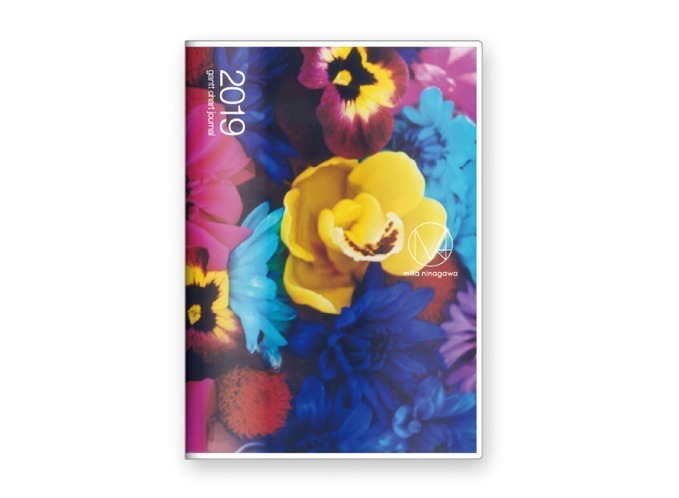 蜷川実花「M / mika ninagawa」のスーツケース、ボディ一面に鮮やかな花をプリント｜写真10
